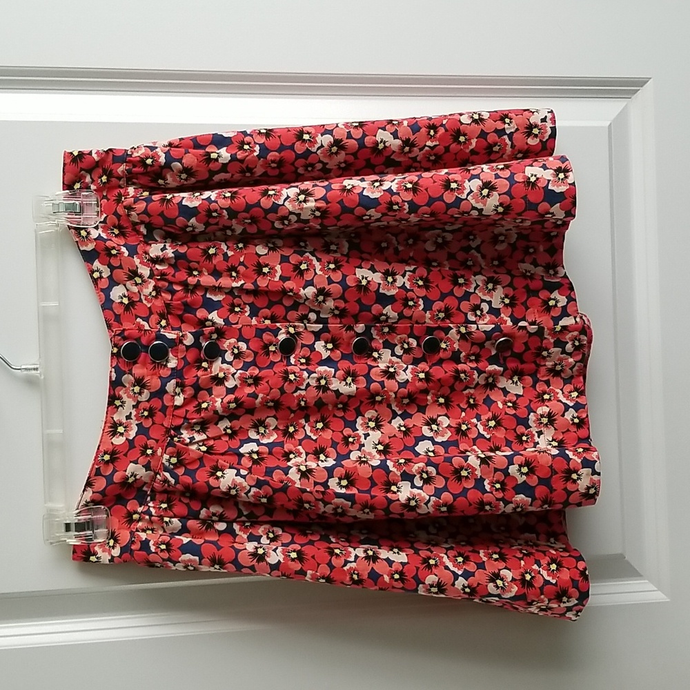 H&M Button floral mini skirt